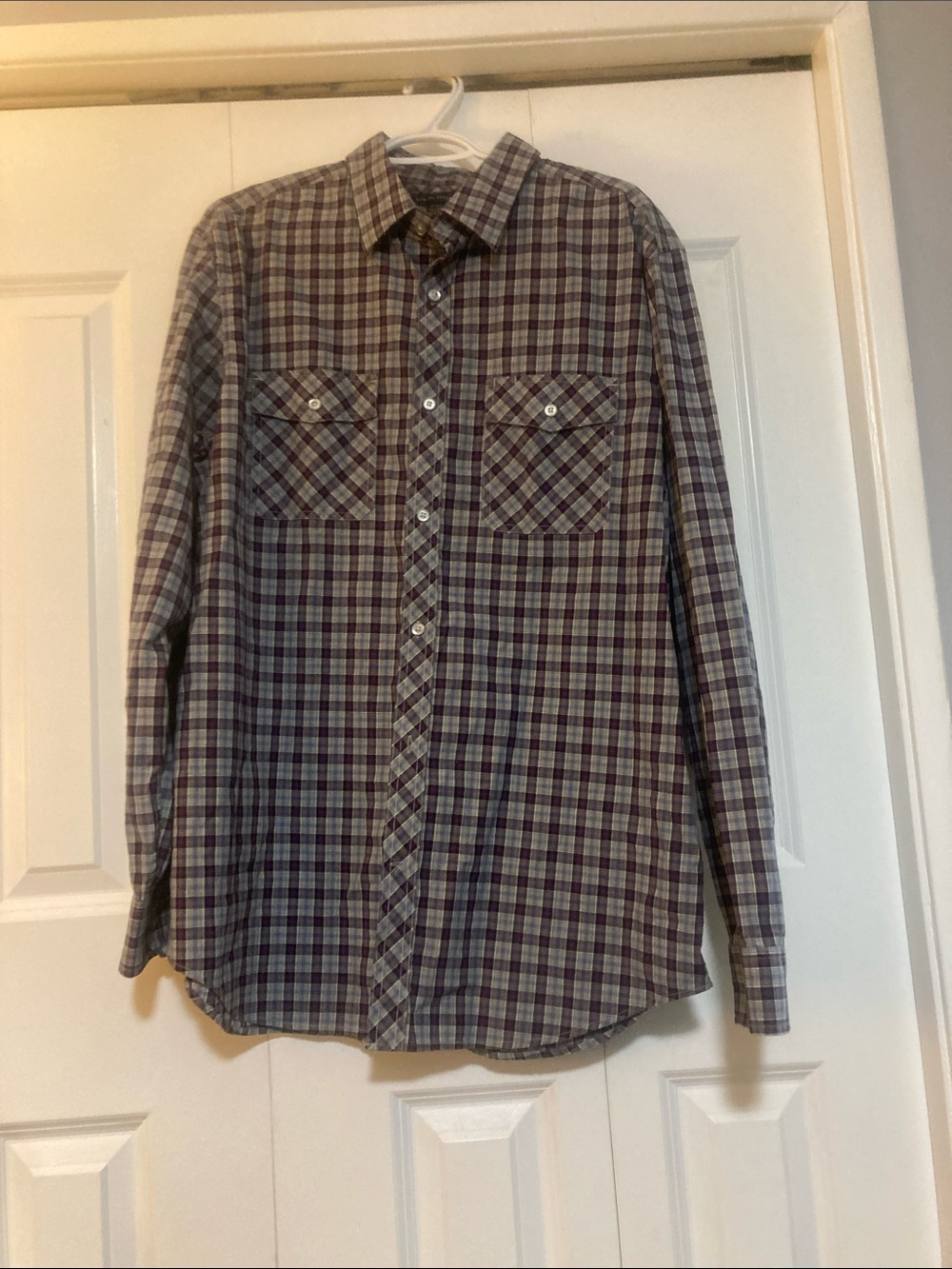 Banana Republic Men's Plaid Button-Down Shirt - Purple and Gray
